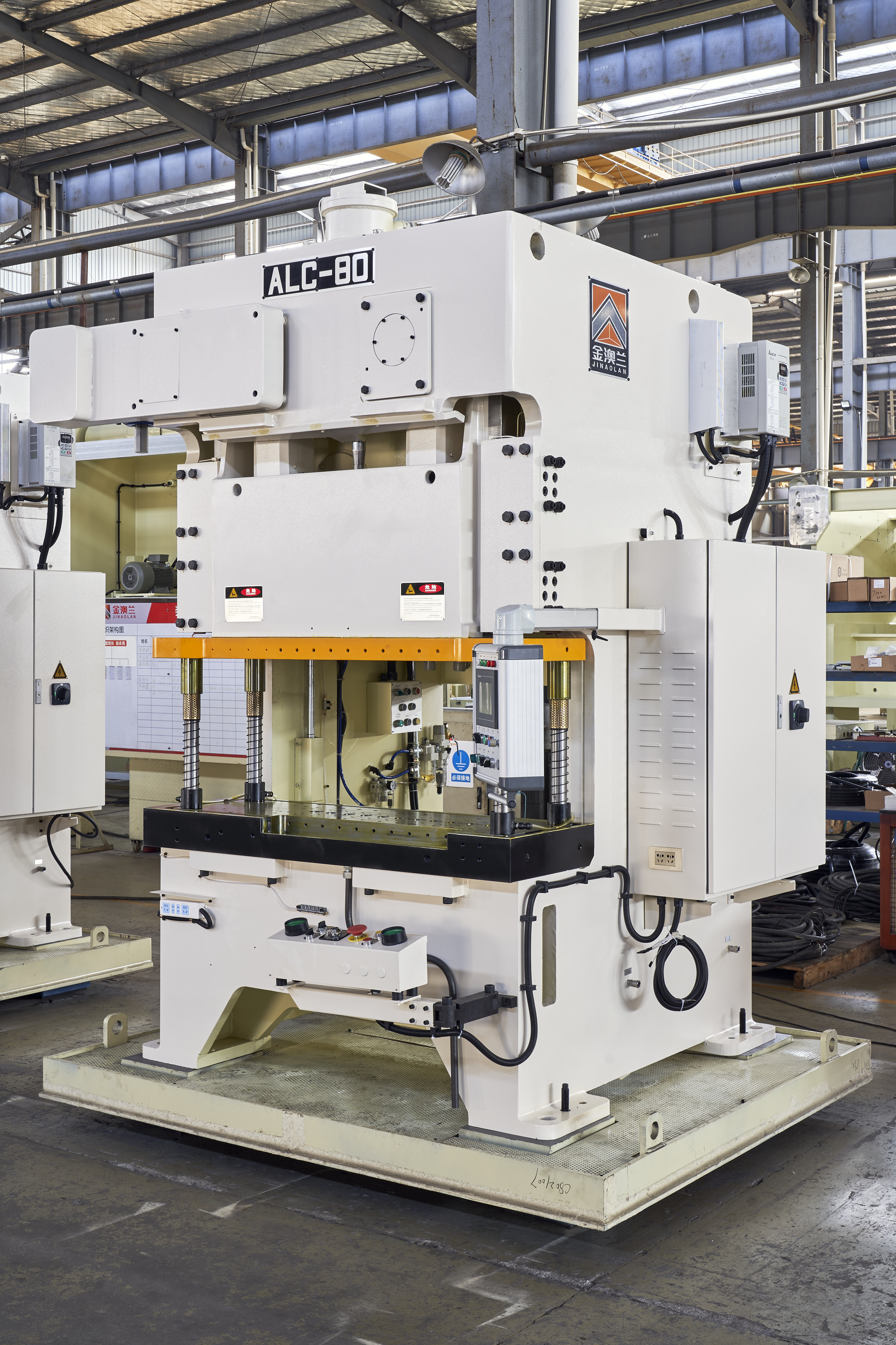 C ประเภทเพลาข้อเหวี่ยงคู่ CNC นิวเมติกเพาเวอร์กด